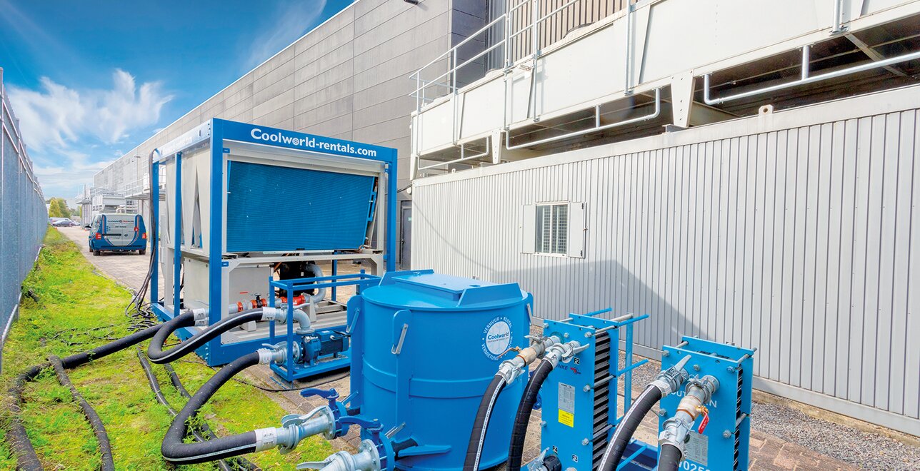 Complete rental installations with chillers, buffer tanks and heat exchangers. 