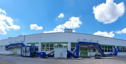 Effiziente Hallenkühlung: Coolworld sichert Produktion bei Großbäckerei — Projektbild 1