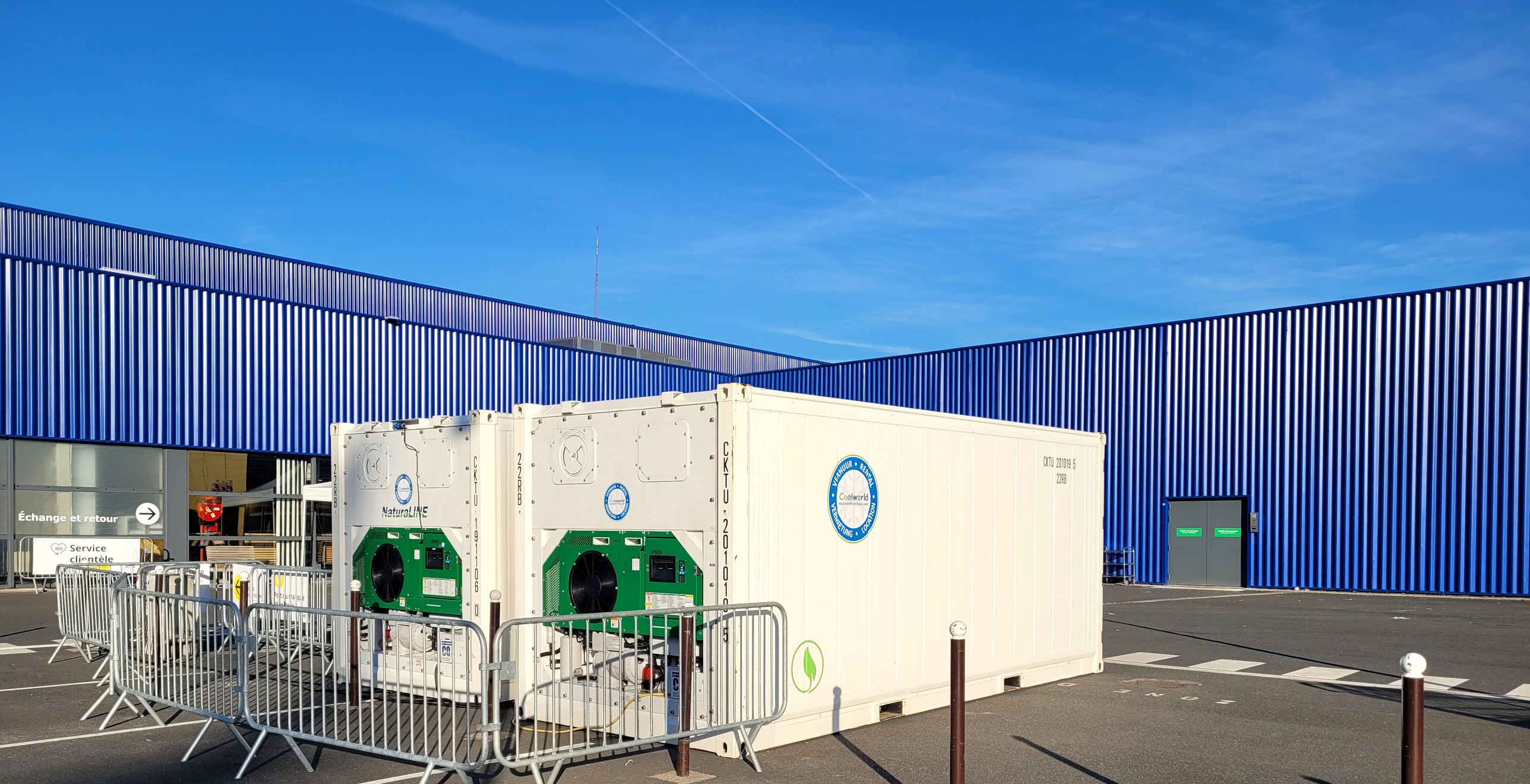 Containers frigorifiques de secours pour le restaurant d'un centre commercial. — image du projet 1