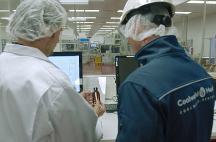 Coolworld-specialist geeft advies over gekoelde opslag in de farmaceutische industrie