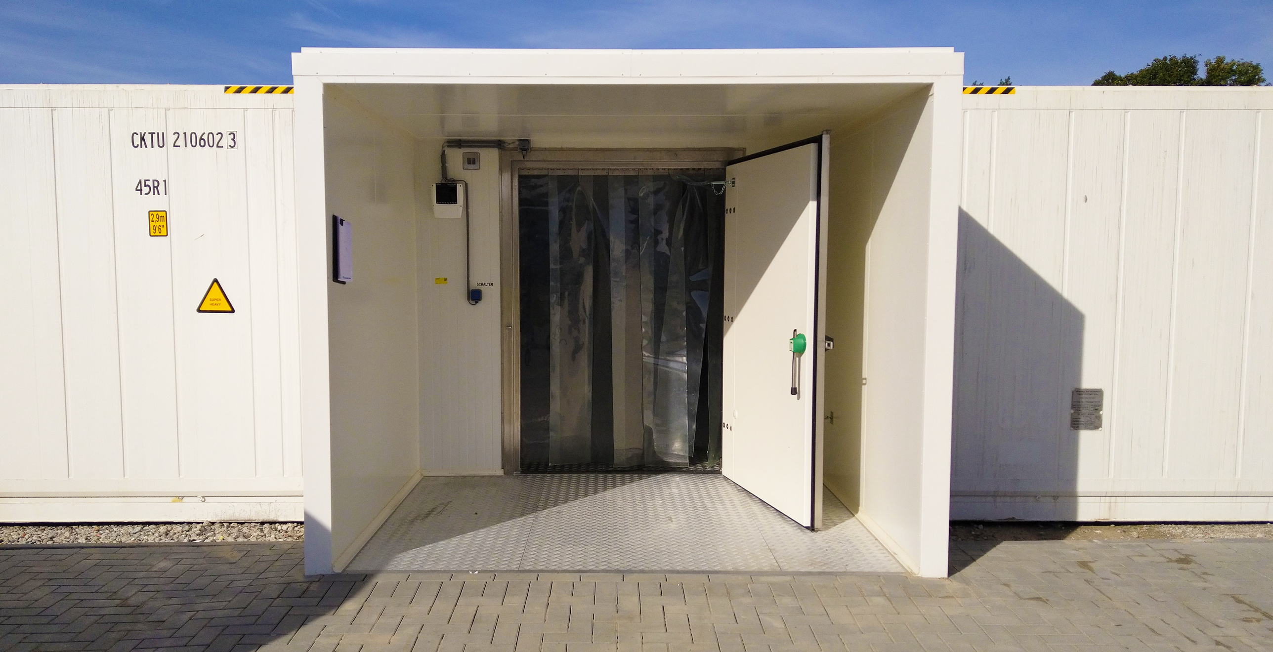 25 méga-chambres froides aident IDT Biologika à se préparer à une pandémie — image du projet 2